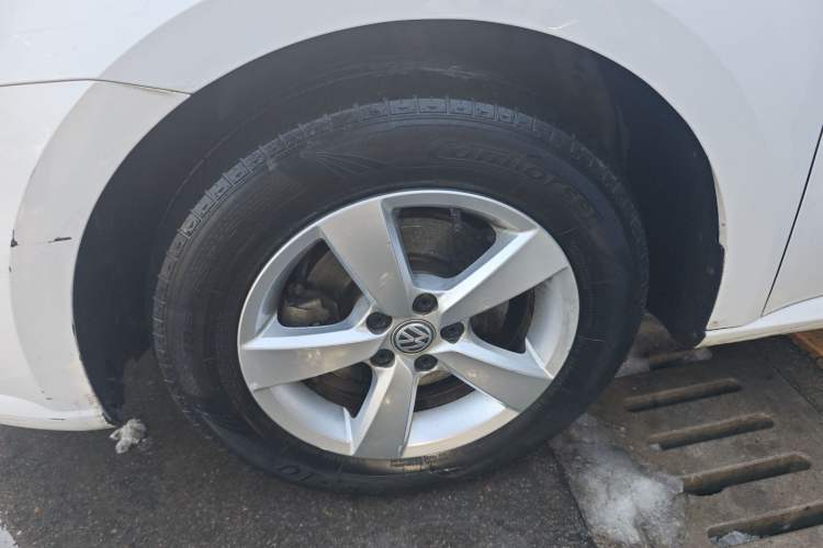 Used Volkswagen Lavida 2015 1.6L Automatic Fashion Edition