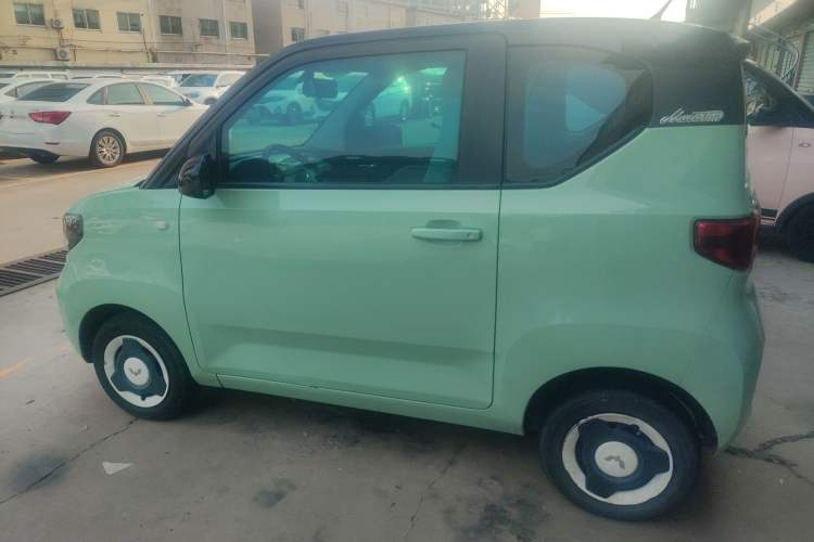 Used Wuling Hongguang MINIEV 2021 Macaron Fashion Model Lithium Iron Phosphate
