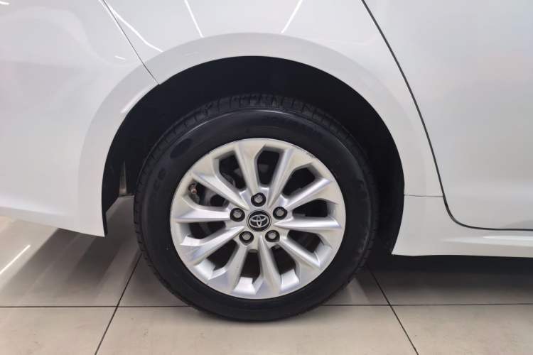 Used Toyota Corolla 2021 Dual-Motor 1.8L E-CVT Elite Edition
