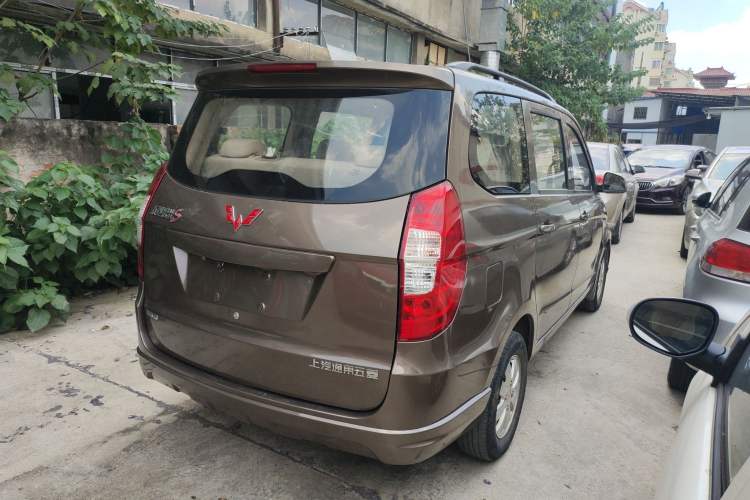 Used Wuling Hongguang 2014 1.5L S Standard Version
