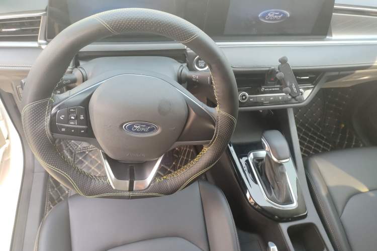 Used Ford Escort 2021 1.5L Automatic Platinum Edition
