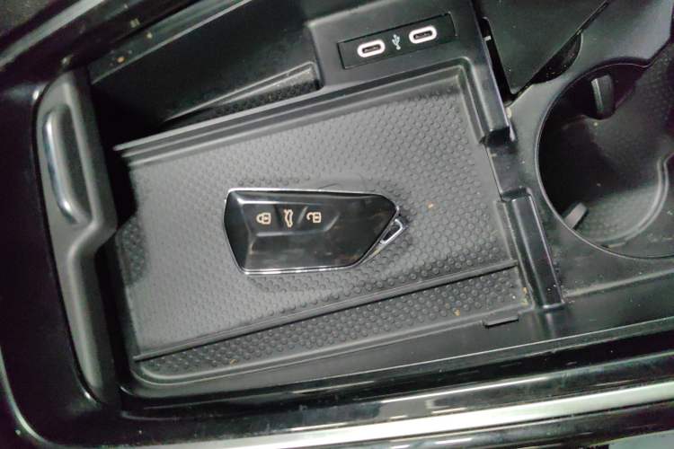 Used Volkswagen ID.4 X 2022 Smart Enjoyment Long-Range Edition