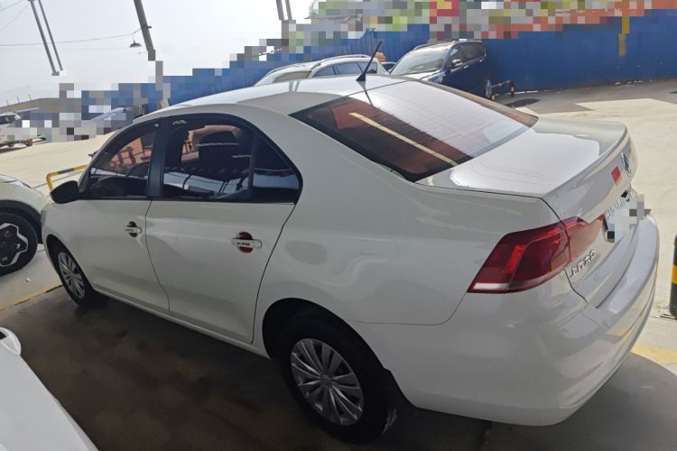 Used Volkswagen Santana 2016 1.6L Manual Fashion Edition
