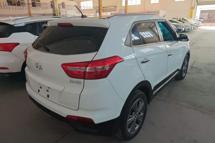 Used Hyundai ix25 2015 1.6L Automatic Two-Wheel Drive Smart GLS Trim
