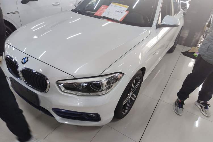 Used BMW 1 Series 2018 118i Sport Design Package
