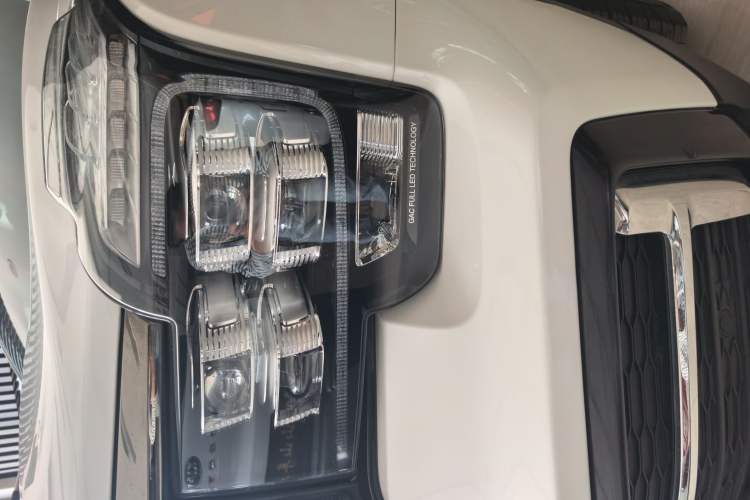 Used GAC Trumpchi GS8 2020 390T Two-Wheel Drive Luxury Smart Connectivity Commemorative Edition (7 Seats)
