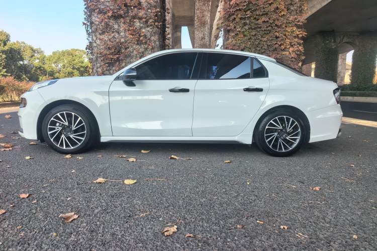 Used Lynk & Co 03 2021 1.5TD DCT JingPlus
