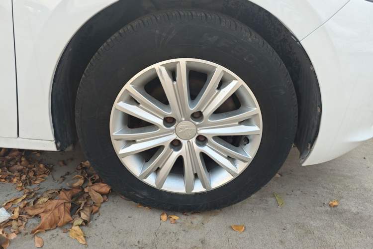 Used Peugeot 301 2016 1.6L Automatic Luxury Edition