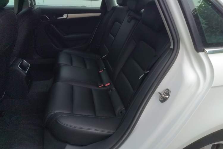 Used Audi A4L 2013 35 TFSI Automatic Standard Model
