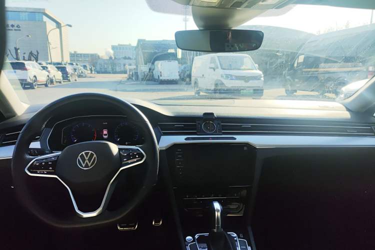 Used Volkswagen Magotan 2023 2 Million Units Commemorative Edition 330TSI DSG Luxury Version
