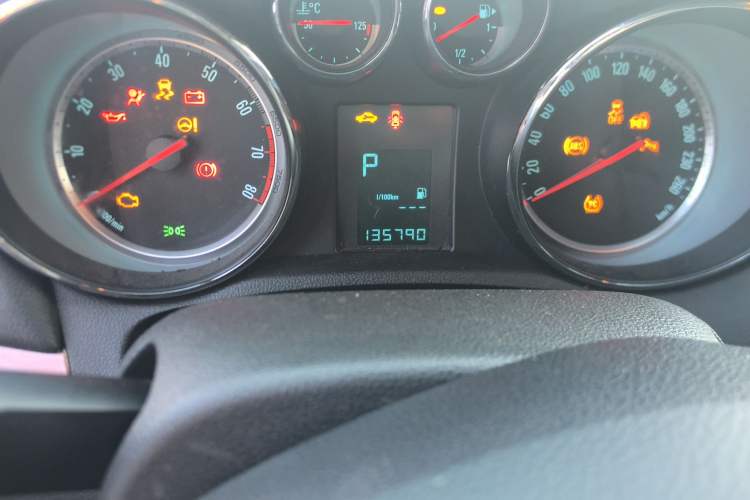 Used Buick Encore 2013 1.4T Automatic Two-Wheel Drive Leading Model
