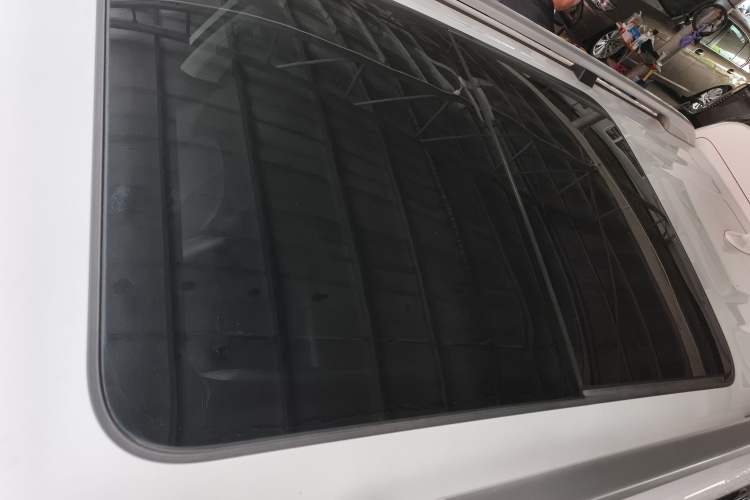 Used Roewe RX8 2019 30T Smart Connectivity Two-Wheel Drive Supreme Flagship Edition
