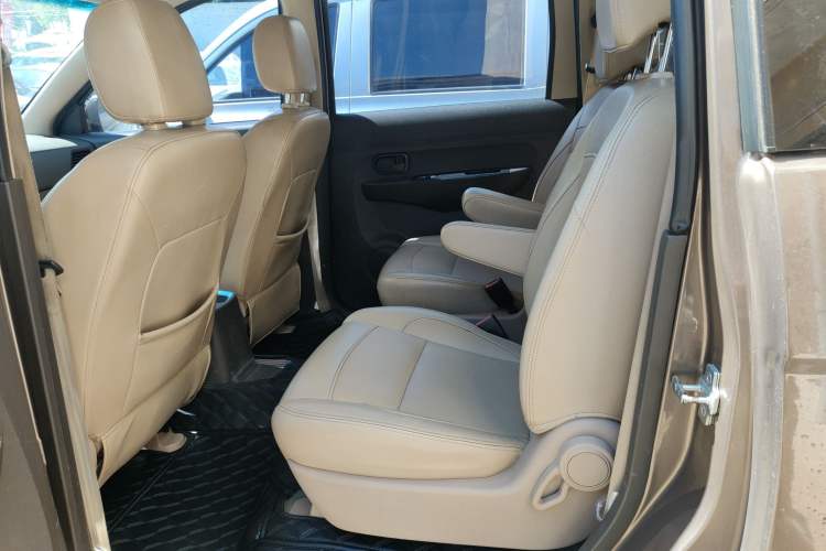 Used Wuling Hongguang 2014 1.5L S Standard Version
