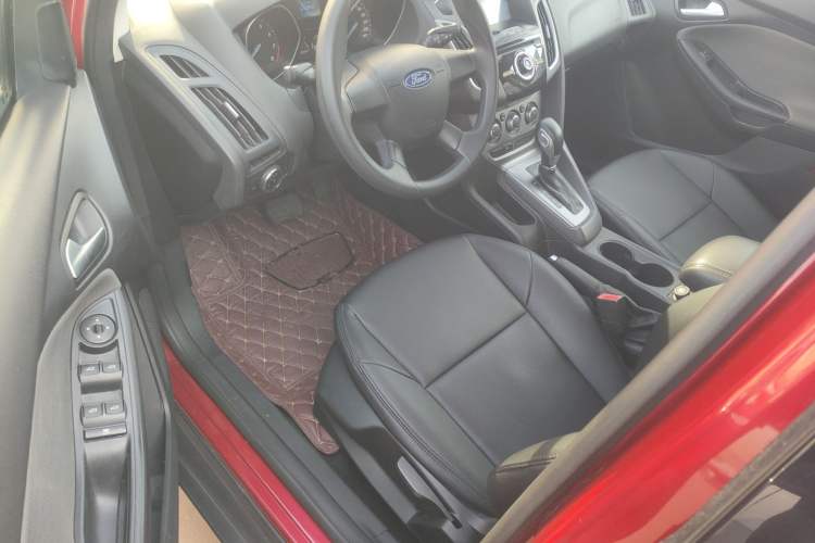 Used Ford Focus 2012 Hatchback 1.6L Automatic Comfort Model
