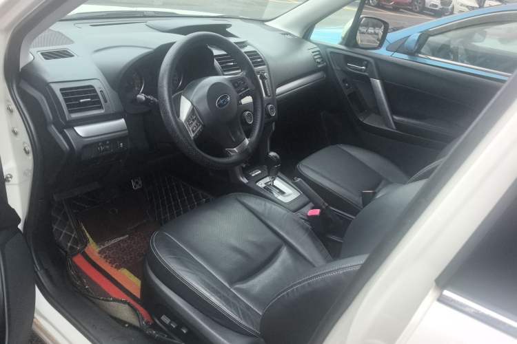 Used Subaru Forester 2014 2.0i Automatic Luxury Edition
