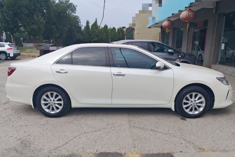 Used Toyota Camry 2016 2.0G 10th Anniversary Leading Edition
