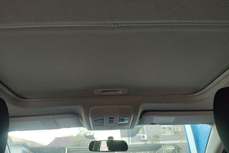 Used Mazda Mazda 3 Axela 2016 Sedan 1.5L Automatic Luxury Model
