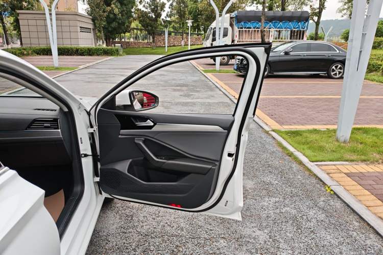 Used Volkswagen Sagitar 2020 280TSI DSG Comfort Version China VI Standard
