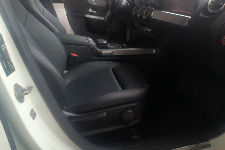 Used Mercedes-Benz GLB 2022 Refresh GLB 200 Dynamic Edition
