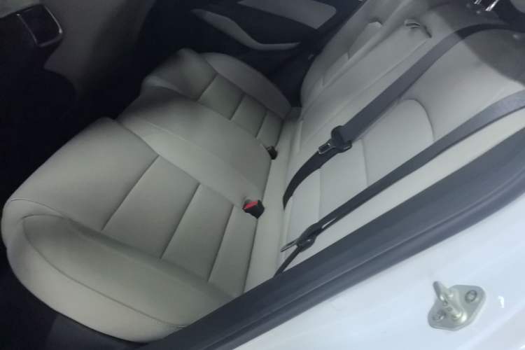 Used Geely Auto Binray 2018 14T CVT Colorful Edition
