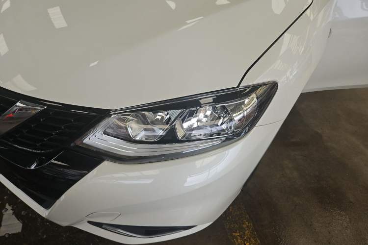 Used Nissan Tiida 2024 1.6L CVT Cool Dynamic Edition
