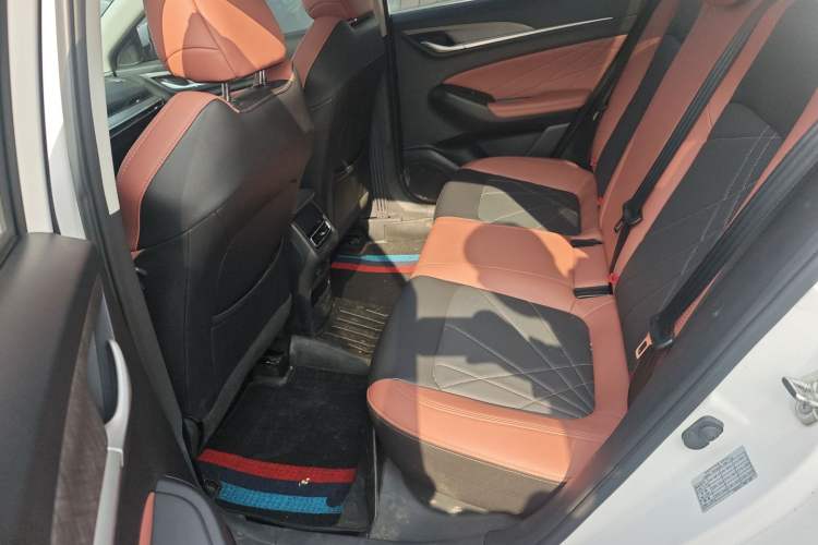 Used Changan Eado 2024 PLUS Blue Whale NE 1.4T GDI DCT High-Energy Edition
