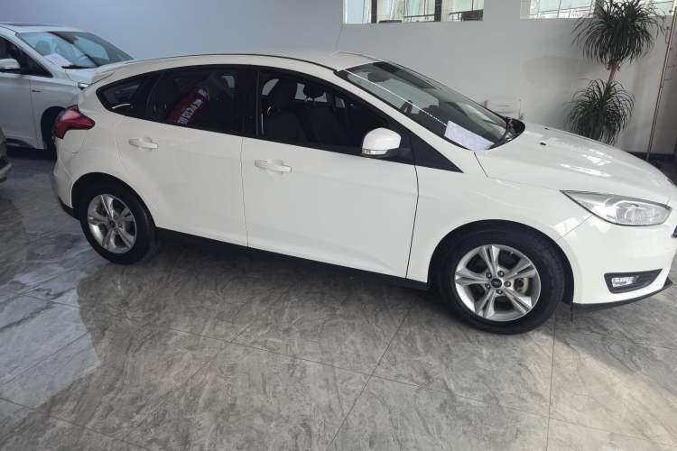Used Ford Focus 2015 Hatchback 1.6L Automatic Comfort Model
