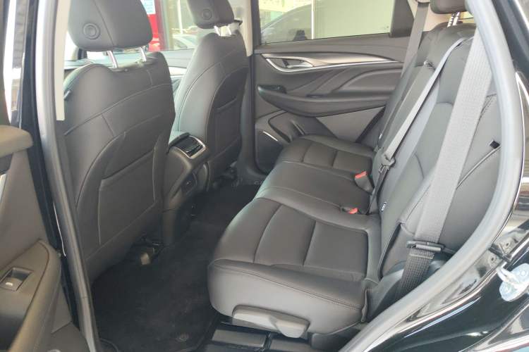 Used Buick Enclave 2020 28T Two-Wheel Drive Luxury Version
