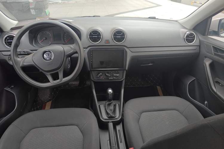 Used Volkswagen Jetta 2017 1.5L Automatic Fashion Model
