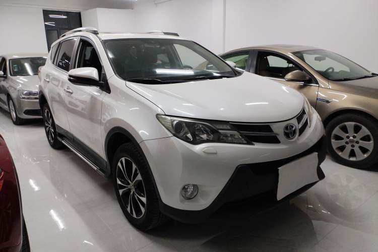 Used Toyota RAV4 2015 2.5L Automatic 4x4 Elite Edition