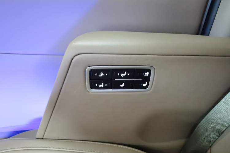 Used Buick GL8 2021 ES Land Cruiser 653T Luxury Edition
