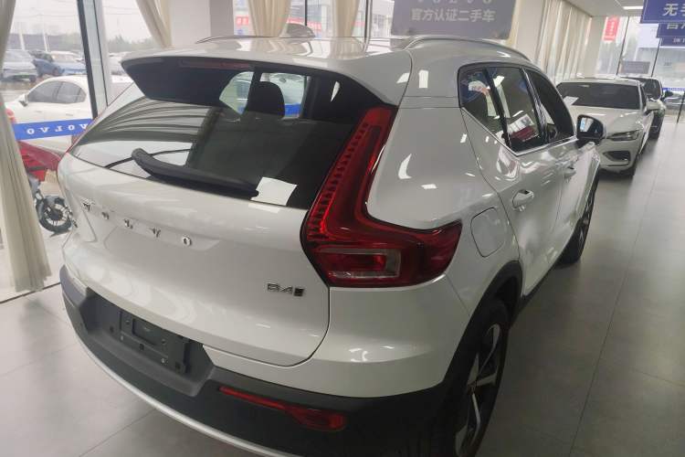Used Volvo XC40 2024 B4 4x4 Smart Luxury Edition
