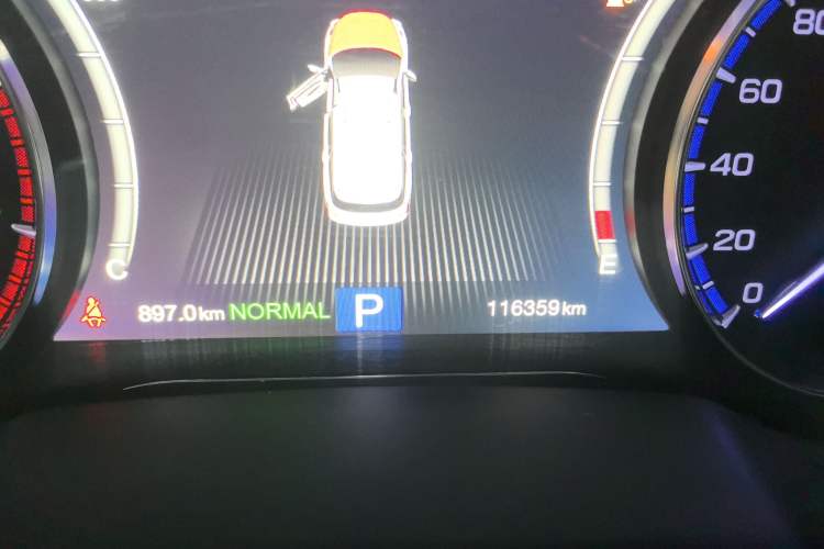 Used GAC Trumpchi GS8 2017 320T Two-Wheel Drive Luxury Smart Connectivity Version (7 Seats)
