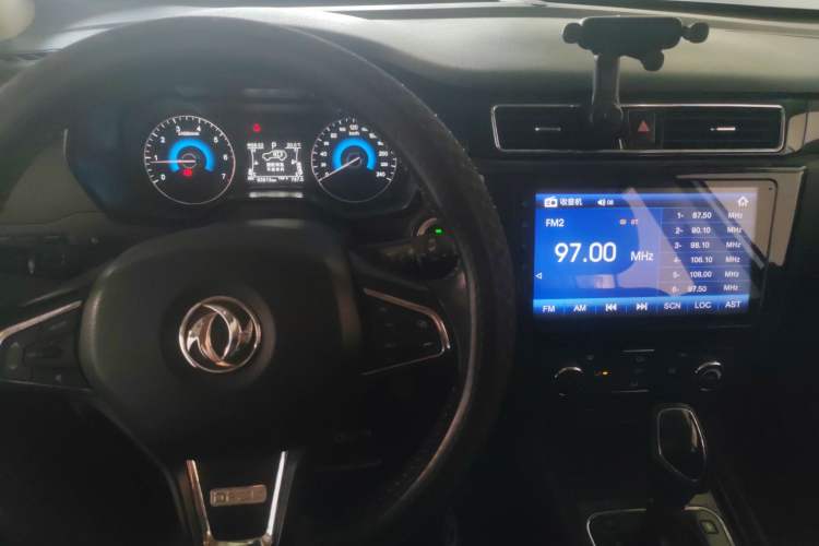 Used Dongfeng Fengon 580 2017 Revised Version 1.5T CVT Luxury Edition
