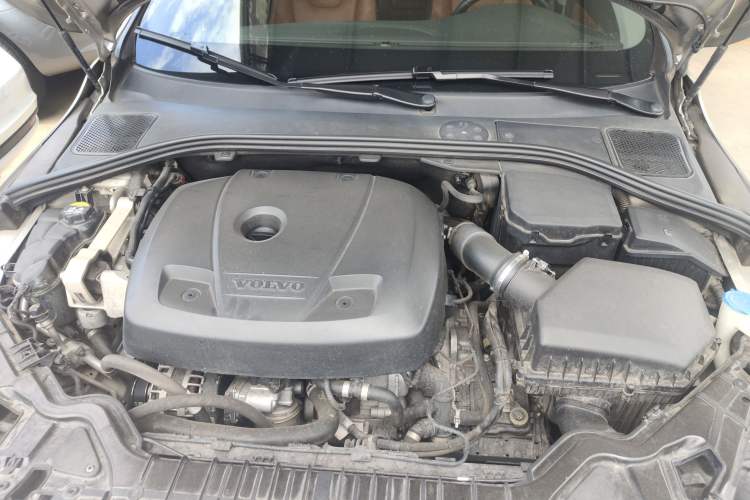 Used Volvo S60 2016 S60L T4 Zhiyuan Edition
