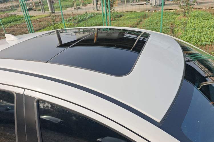 Used Honda Vezel 2020 1.5L CVT Luxury Edition
