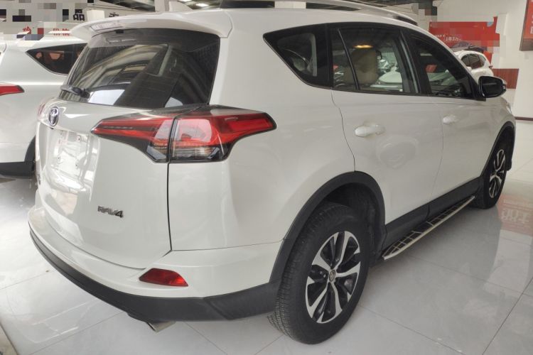 Used Toyota RAV4 2016 2.0L CVT Two-Wheel Drive Urban Edition China V Standard
