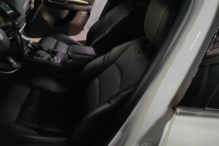 Used Cadillac XT4 2021 28T Two-Wheel Drive Luxury Version
