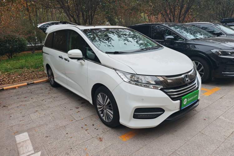 Used Honda Odyssey 2018 2.4L Supreme Edition