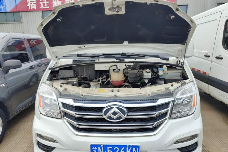 Used SAIC MAXUS Xintu V80 2021 2.0T PLUS Manual City Edition Short Wheelbase Ultra-Low Roof—7/8/9-Seater
