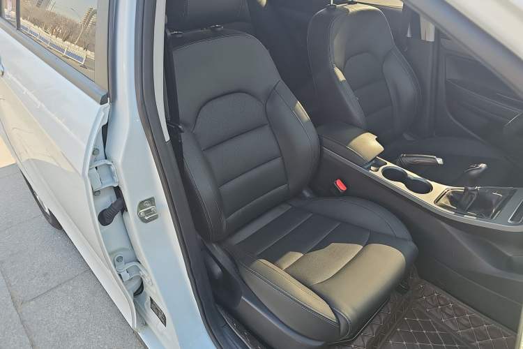 Used Geely Auto Emgrand 2021 UP 1.5L Manual Luxury Model
