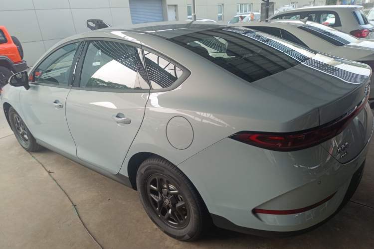 Used BYD Qin PLUS 2025 DM-i Smart Drive 55KM Leading Model
