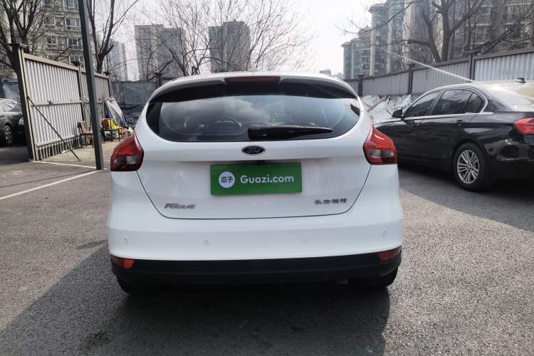 Used Ford Focus 2017 Hatchback 1.6L Manual Fashion Edition SmartDrive Version