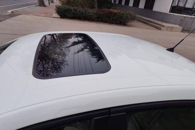 Used Ford Escort 2015 1.5L Automatic Fashion Model
