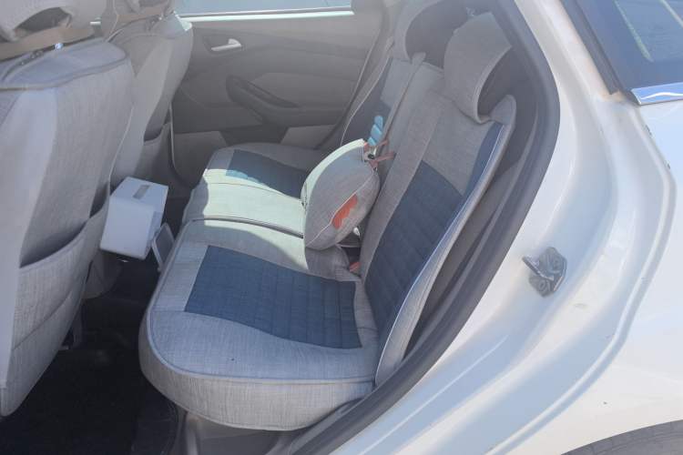 Used Ford Focus 2012 Sedan 1.6L Automatic Comfort Model
