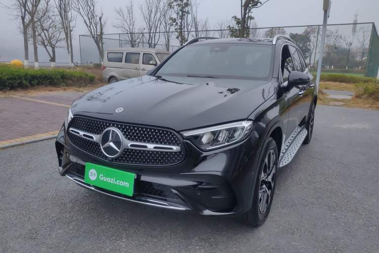 Used Mercedes-Benz GLC 2023 GLC 260 L 4MATIC Luxury Model 5 Seats