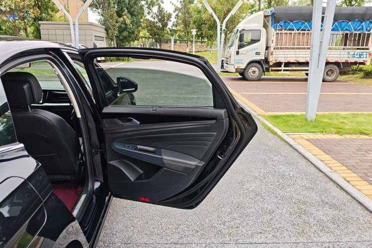 Used Volkswagen Passat 2024 380TSI Starry Luxury Edition
