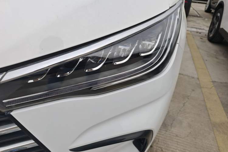 Used BYD Song MAX 2021 Upgraded Model 1.5T Automatic Luxury 6-Seater
