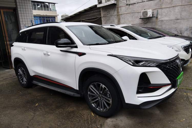 Used Changan CS75 PLUS 2021 1.5T Automatic Pioneer Model
