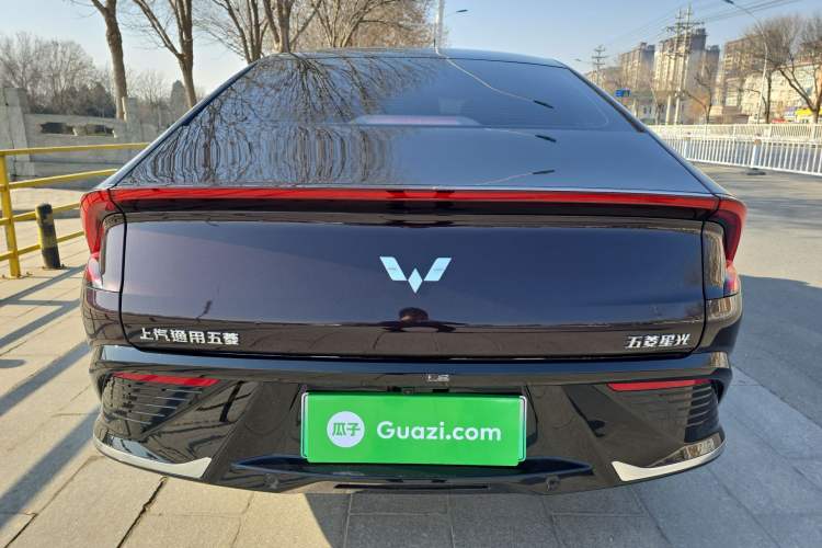 Used Wuling Xingguang 2023 70 Standard Edition
